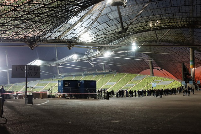 结合数据分 结合数据分